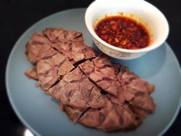 高壓鍋醬牛肉，簡單！