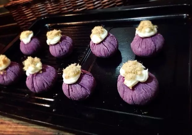 紫薯肉松美奶滋