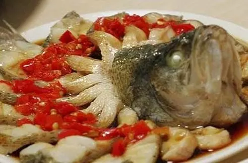 清蒸魚的16種做法 鮮香味美，湯清味醇。