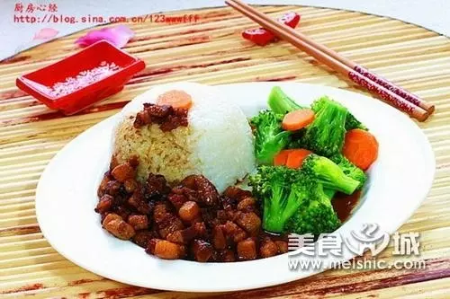 台湾小吃：台湾卤肉饭