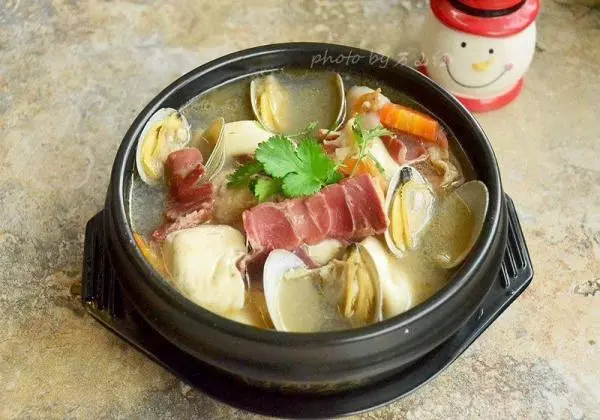 火腿鲜贝豆腐汤的做法