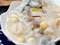 初秋养胃汤——银耳莲子鲫鱼汤的做法