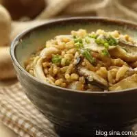 菌菇焖饭的做法