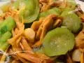 黃花菜燒絲瓜的做法