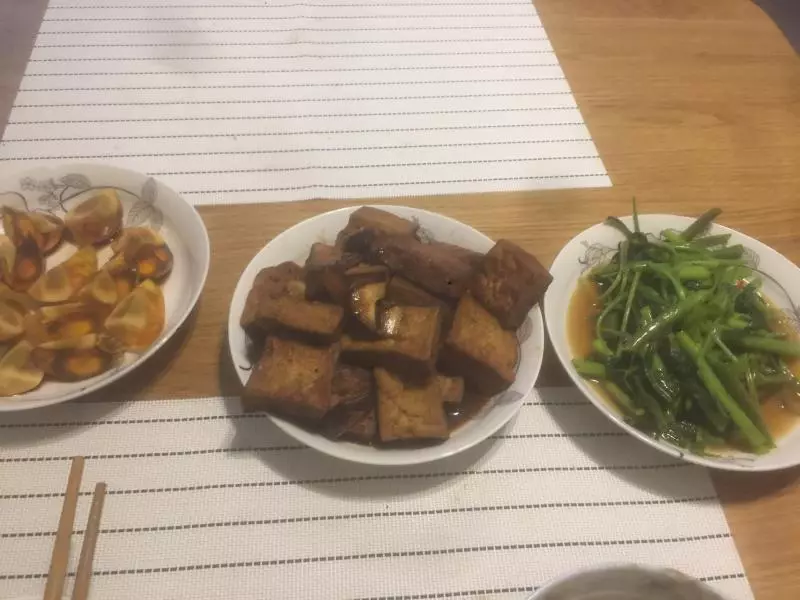 霸气香菇烧豆腐
