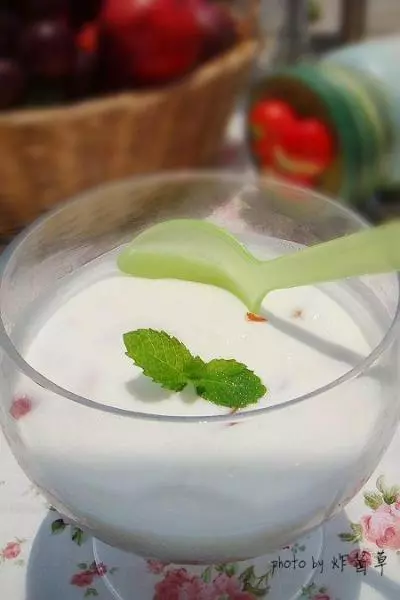 自制草莓大果粒酸奶