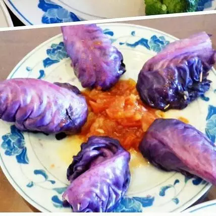 香喷喷的紫甘蓝肉卷