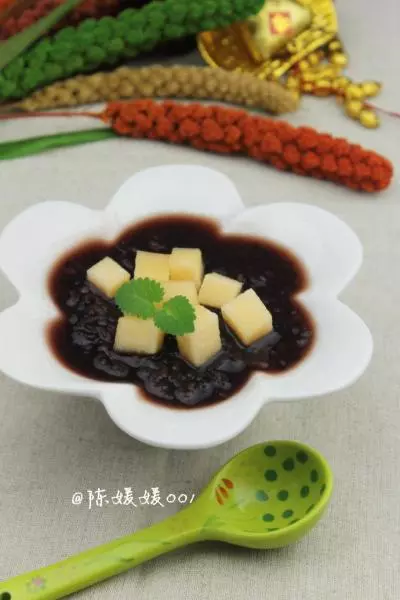 【达人美食】黑糯米哈密瓜粥