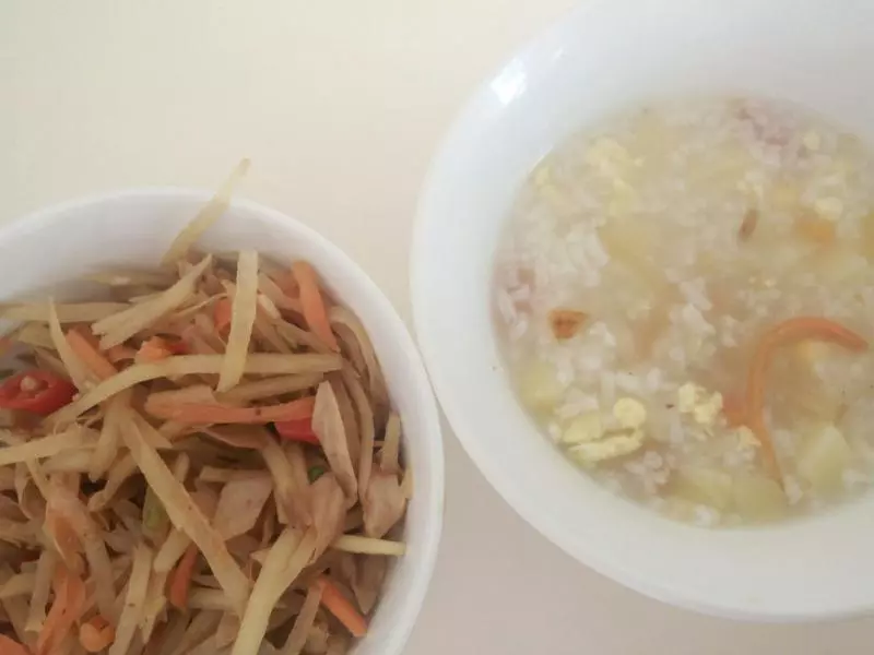 砂锅土豆稀饭