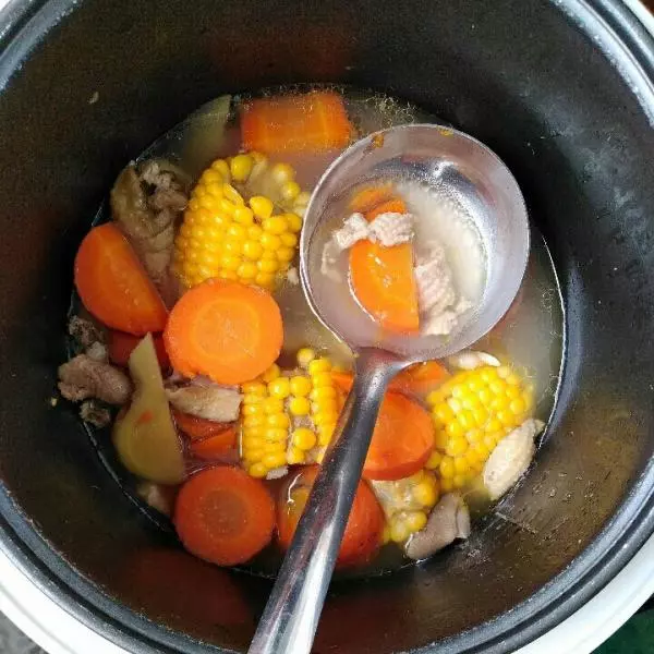 玉米鸡汤