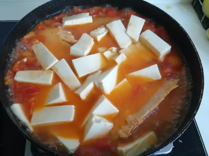 茄汁三文鱼骨汤
