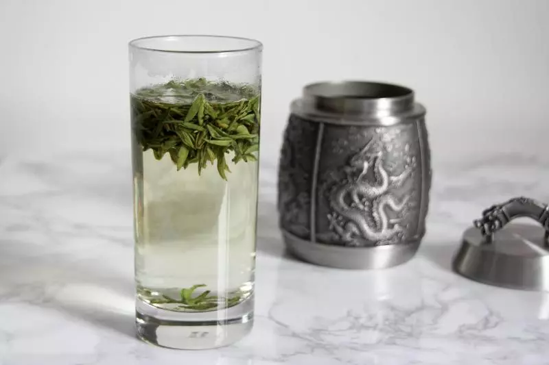 龙井茶的传统喝法