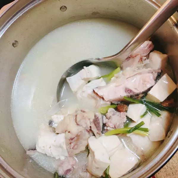 魚頭豆腐湯?