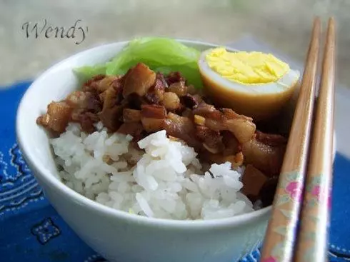 台式卤肉饭