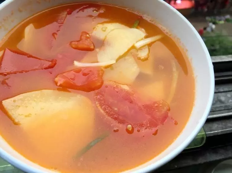 西红柿洋芋汤（减肥无辣）