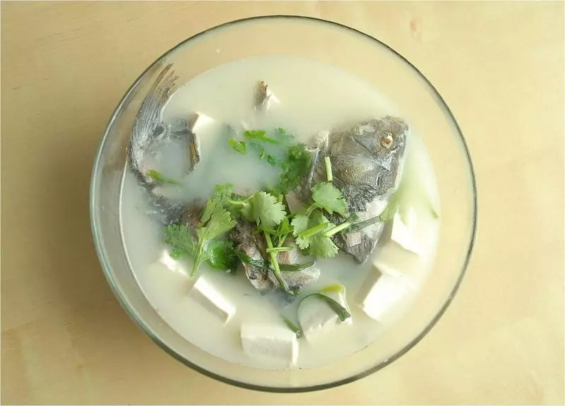 鯽魚豆腐湯