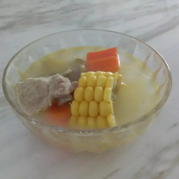 玉米排骨汤（含蘸水）