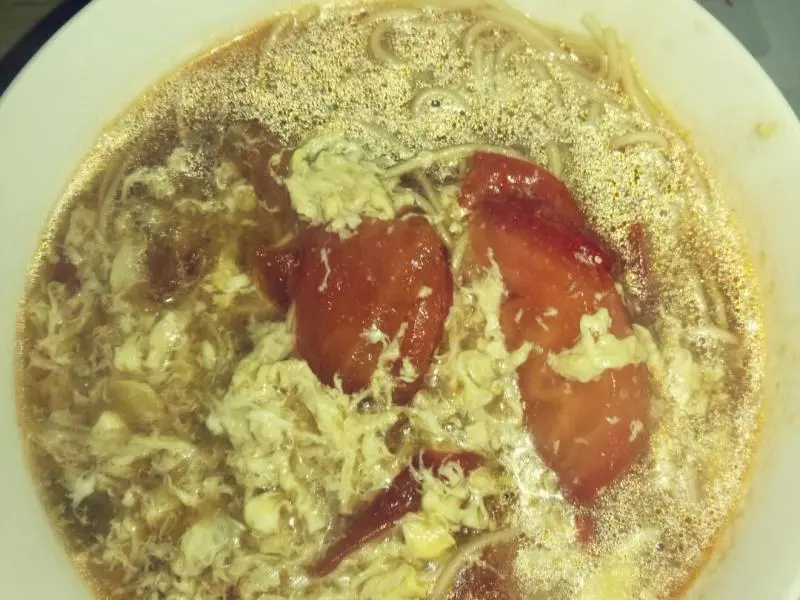 西紅柿雞蛋掛麵湯