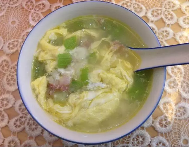 火腿丝瓜疙瘩汤
