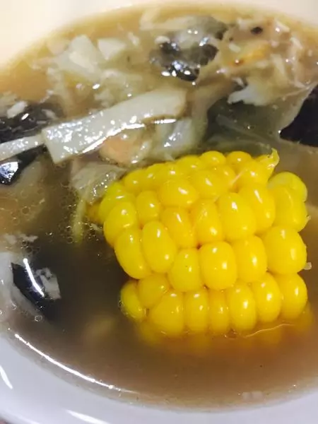 三文鱼头蘑菇汤
