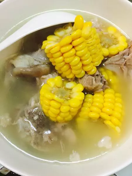 玉米骨汤