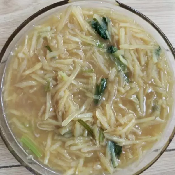 土豆丝芹菜汤