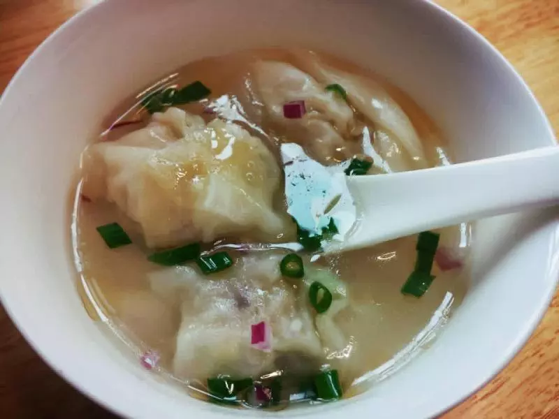 豬肉芹菜餡兒大餛飩