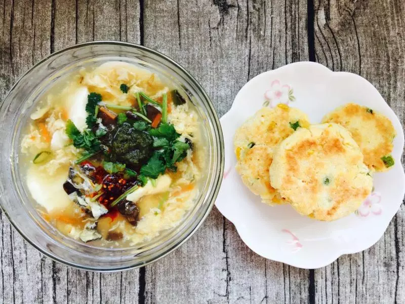 明媚的早餐豆腐脑+豆渣饼