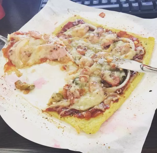 菜花底低卡路里披萨-健康解馋美食！