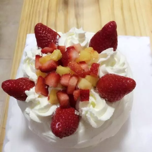 草莓菠萝奶油蛋糕6寸