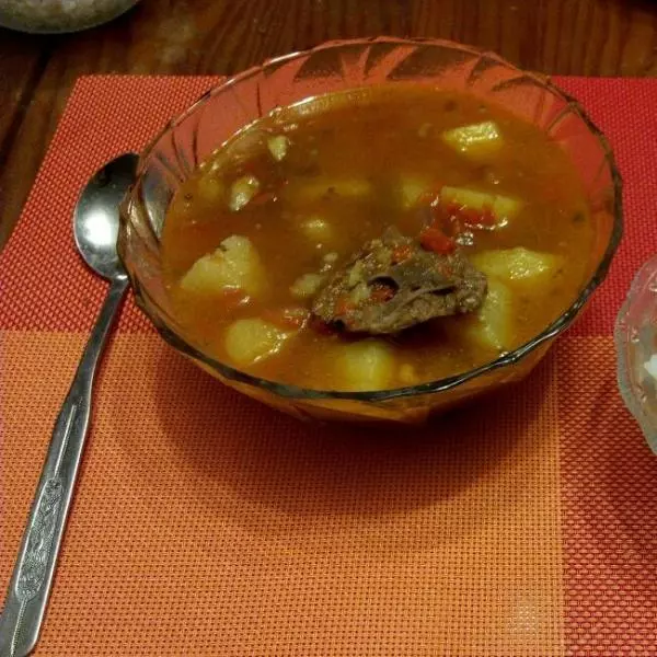 番茄土豆牛尾汤