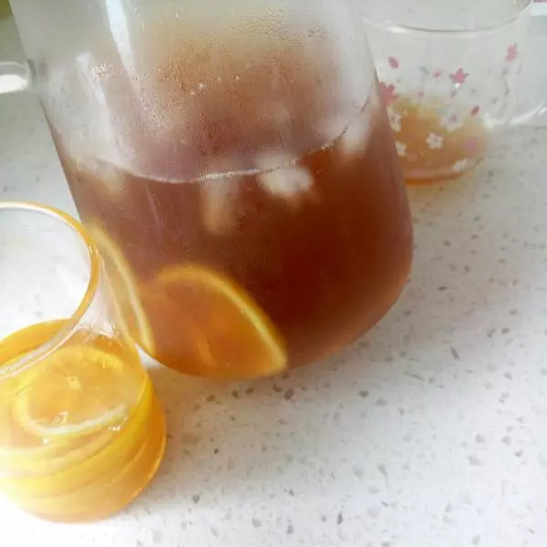冰柠檬蜂蜜乌龙茶