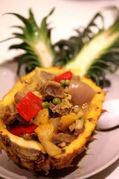 菠蘿盅咖喱牛肉