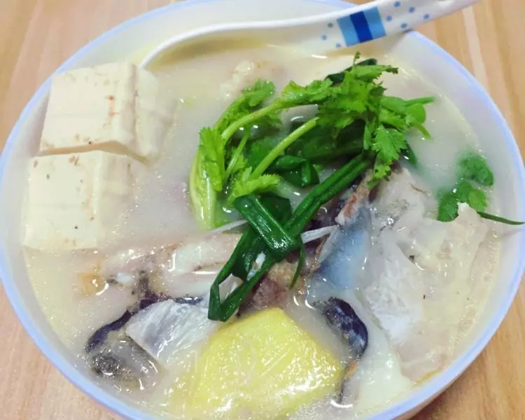 魚頭豆腐湯