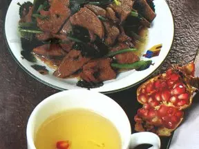 炒猪肝菠菜