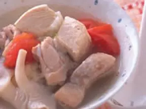 鸡肉豆腐蔬菜汤