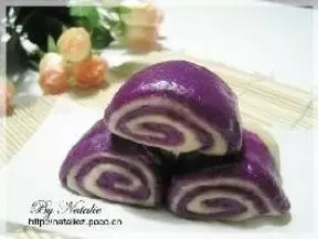 团年菜主食：紫薯花卷