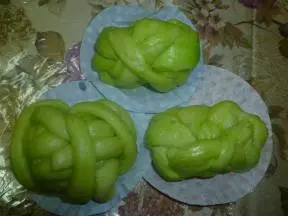 绿茶花卷