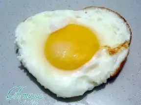 心形煎鸡蛋