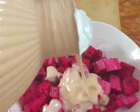 火龙果熟酸奶新吃法
