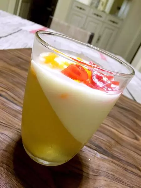 柠檬果冻酸奶杯