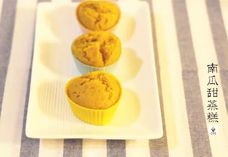 南瓜甜蒸糕（Pumpkin Steamed Cupcakes)