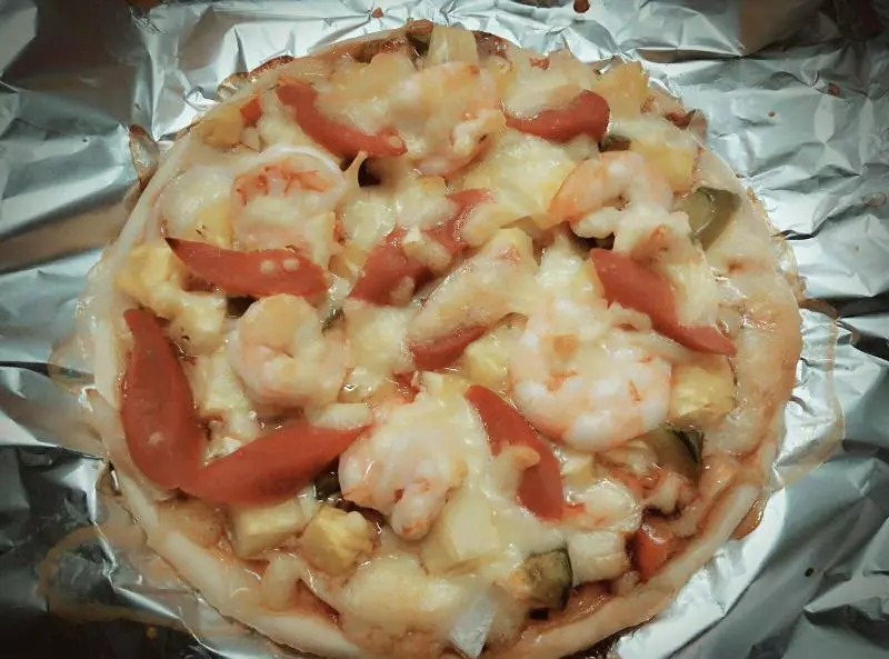 鮮蝦菠蘿披薩