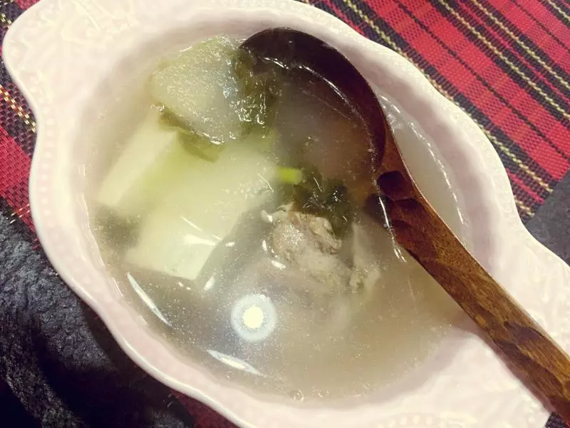 冬瓜豆腐排骨汤