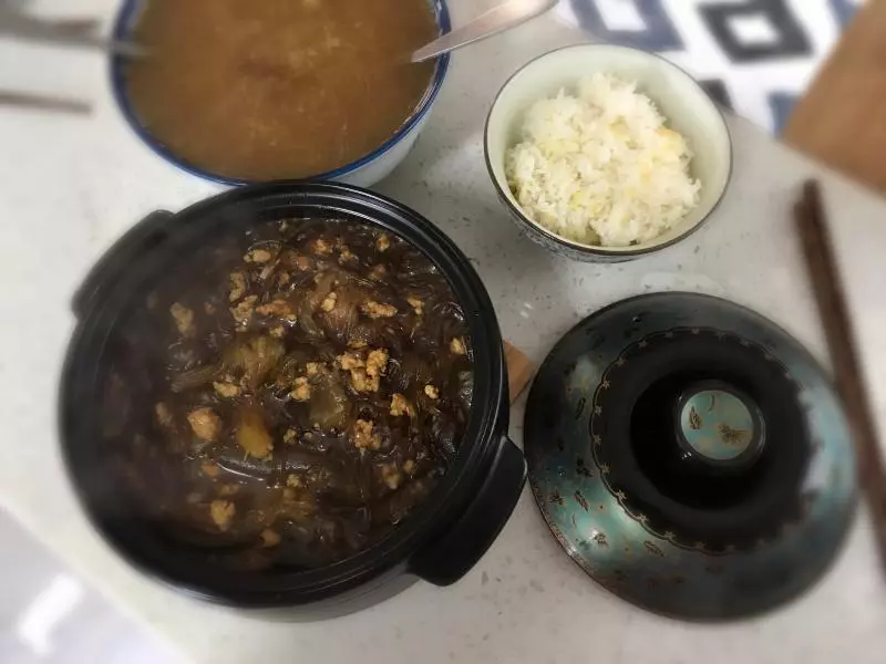 肉沫茄子粉丝煲