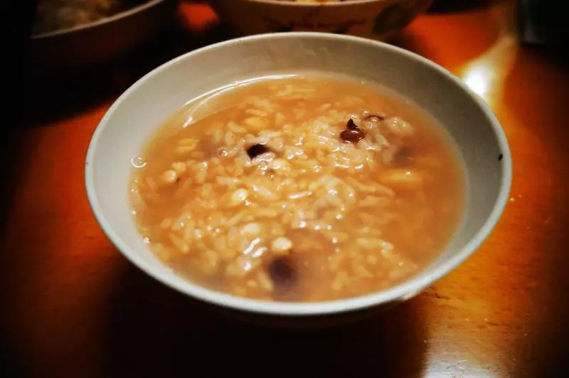 红豆薏仁花生糯米粥