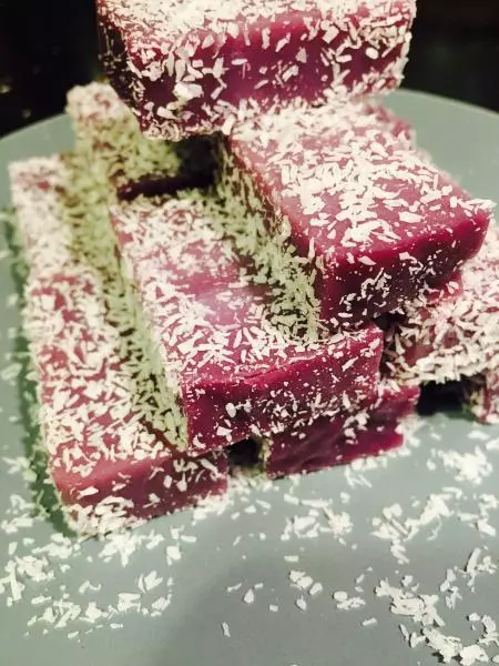 椰香紫薯凉糕