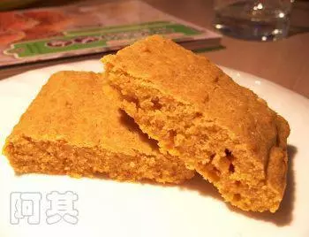 紅蘿蔔玉米松糕