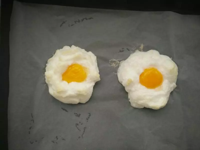 高顏值煎蛋！雲朵煎蛋(烤箱版)