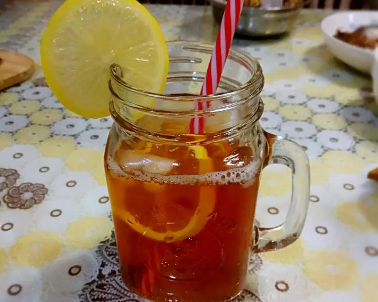 冰凉的红茶（就是冰红茶）╮(╯-╰&#34;)╭